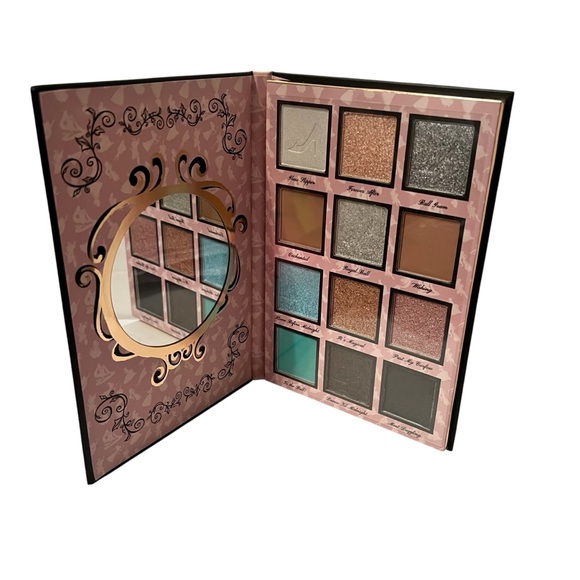 Disney Cinderella 12 Color Eyeshadow Palette  New in Package - Picture 3 of 5